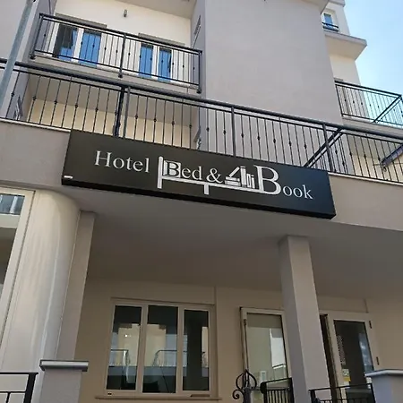 Bed & Book Ξενοδοχείο Ρίμινι