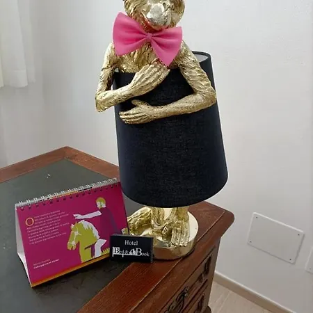 Отель Bed & Book Римини