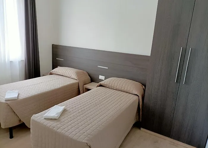 Hotel Bed & Book 2*