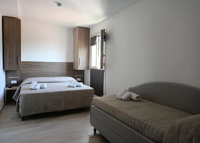 Hotel Bed & Book 2*