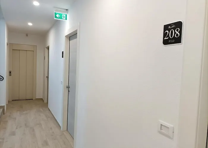 Bed & Book Otel Rimini