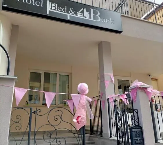 Bed & Book 2* 리미니