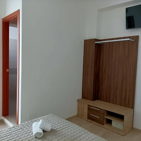 Szálloda Bed & Book 2*