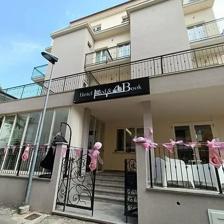 Szálloda Bed & Book Rimini