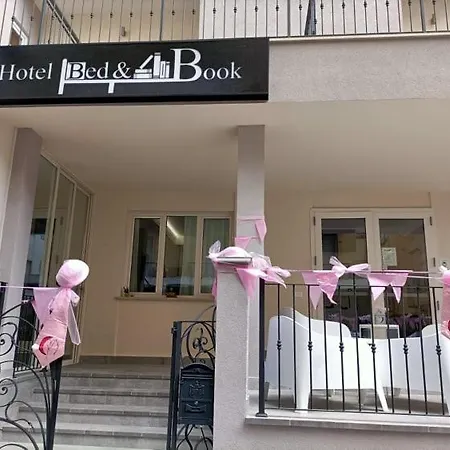 Szálloda Bed & Book Rimini